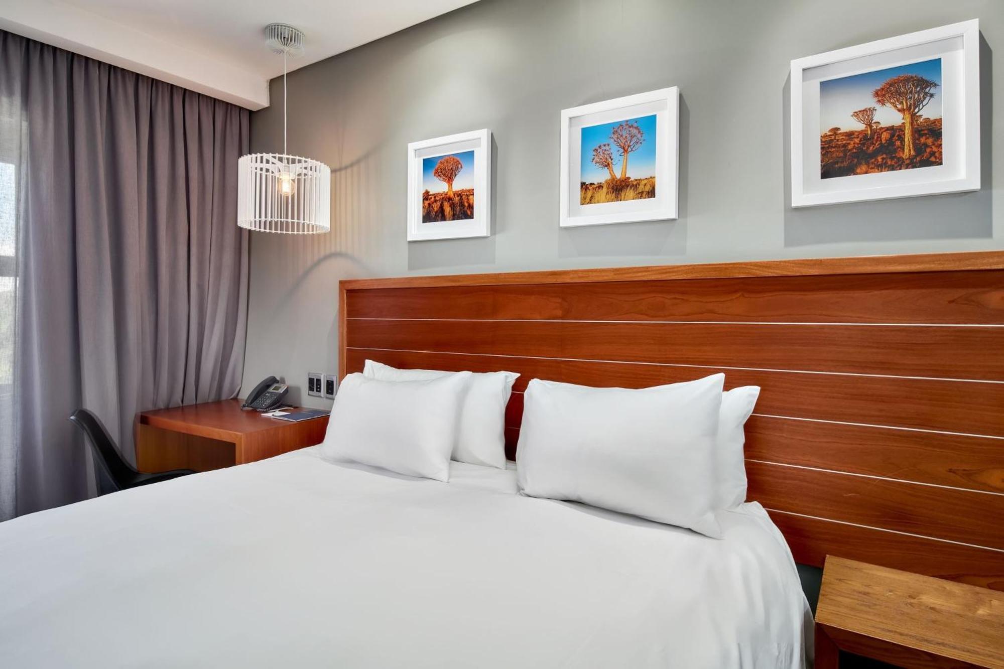 Protea Hotel By Marriott Pretoria Hatfield Pokoj fotografie