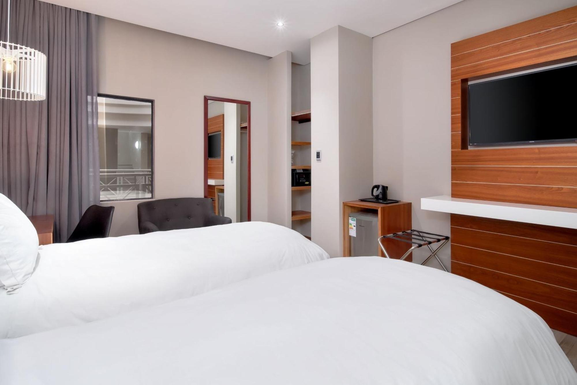 Protea Hotel By Marriott Pretoria Hatfield Pokoj fotografie
