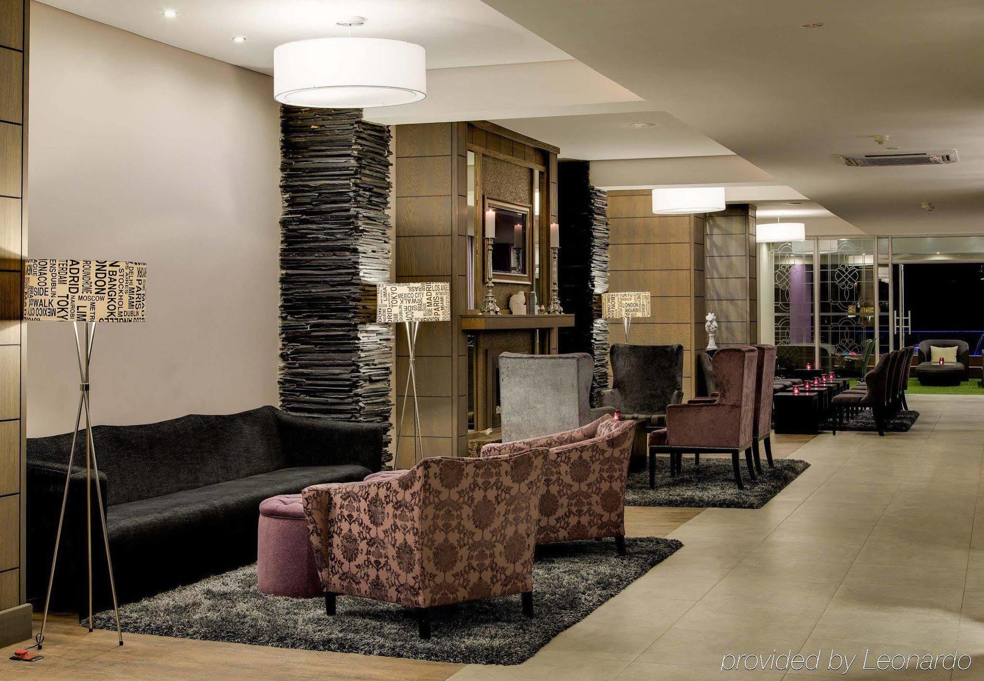 Protea Hotel By Marriott Pretoria Hatfield Exteriér fotografie